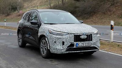 Refreshed Ford Kuga / Escape Spied Showing Off Updated Front End