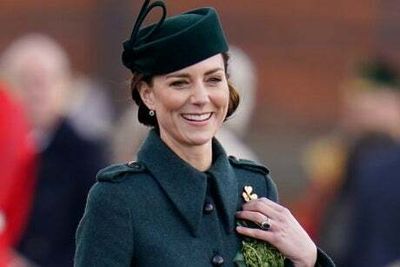 Kate celebrates St Patricks Day in green with visit to Irish Guards with Prince William