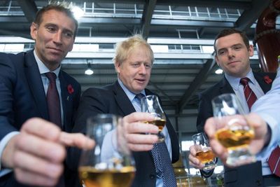 Removing PM would be ‘extremely dangerous’ during Ukraine war, says Ross
