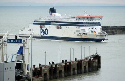 UK's P&O Ferries sacks 800 staff; unions threaten standoff