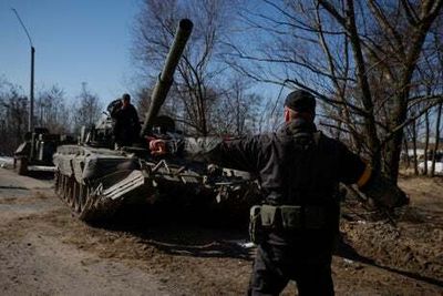 Full-scale Russian attack on Kyiv would be very ‘costly’ for Putin’s forces, Western officials say