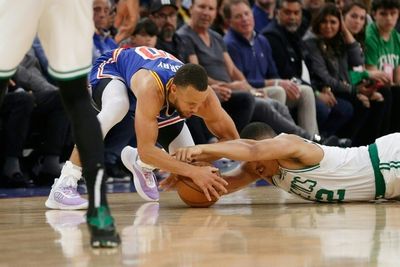 Curry sprains foot but hopes for NBA playoff return: reports