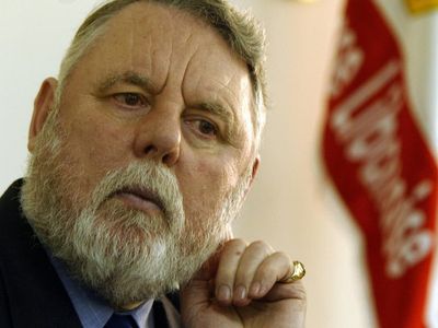 Former hostage Terry Waite advising Nazanin on returning to real life after six-year ordeal in Iran