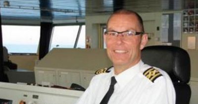 Captain of P&O ferry hailed a hero after 'refusing to let police board vessel'