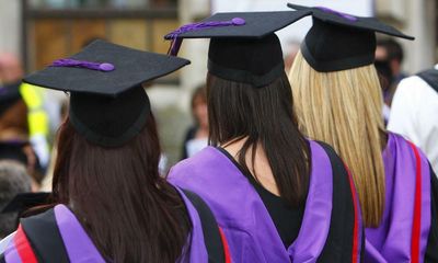 Thousands of students drop out of university as pandemic takes its toll