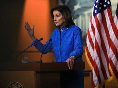 Pelosi ridiculed for reading a Bono poem about Ukraine at lawmakers’ lunch