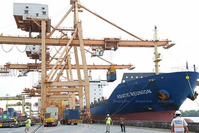 Hanoi urges shipping lane extension