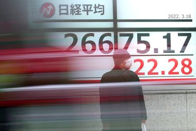 Asian shares advance after oil climbs back above $100