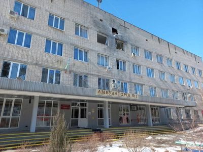 Russian bombardment preventing evacuations from Ukraine's Luhansk region - governor