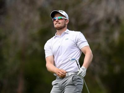 Amateur Crowe shares lead in NSW Open