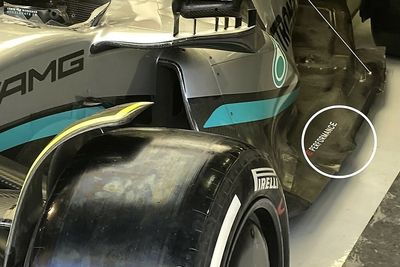 Mercedes plans F1 floor experiments in bid to cure porpoising