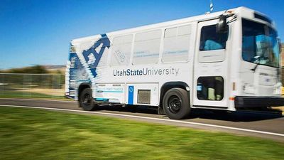 EV News To Use: Top Stories Ford, GM, Evergrande, Futuristic Charging