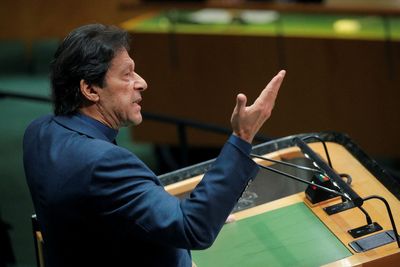 Pakistan PM Khan to seek court ruling over defections ahead of no-confidence vote