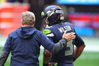 Russell Wilson responds to Seahawks pinning split on him