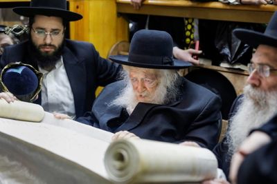 Revered Rabbi Kanievsky dies in Israel at 94