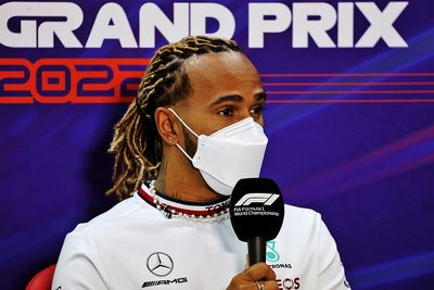 Hamilton makes €50k donation after skipping FIA Prize Giving