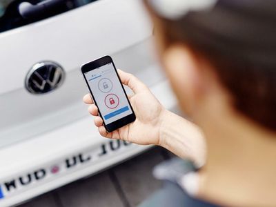 This Investor Sees Volkswagen As 'One Of The Cheapest Stocks' Amid Potential Apple Partnership, Porsche Spin-Off