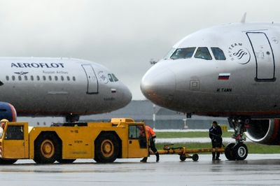 US says flights by Aeroflot, Abramovich violated sanctions on Russia