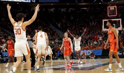 Texas Covers Half-Point First Half Spread on Incredible Halfcourt Shot