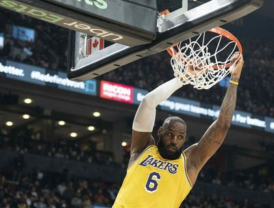 Watch: Top plays of Lakers’ win over Toronto Raptors