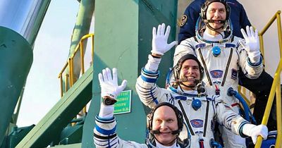 Who are the Russian cosmonauts risking Putin's wrath by wearing Ukraine colours?