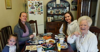 Kind-hearted Dublin grandma opens up her home to Ukrainian family escaping war