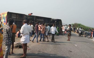 8 killed as crowded bus overturns in Tumakuru district