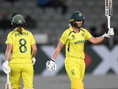 Lanning leads Aussies to win over India