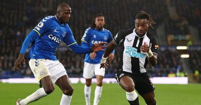 Newcastle United told ‘frustrating’ Allan Saint-Maximin is becoming a problem for Eddie Howe