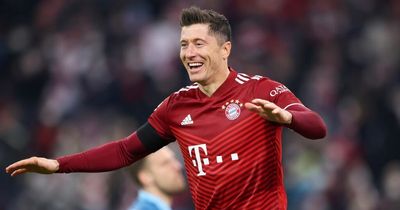 Robert Lewandowski equals Gerd Muller's goalscoring record in Bayern Munich win