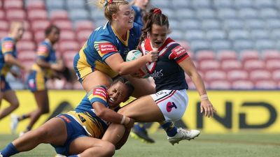 NRLW ScoreCentre: Roosters still alive in premiership race after epic 19-18 victory over Parramatta