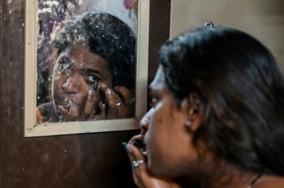 Transgender outcasts turn artists in India