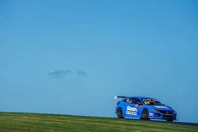 Phillip Island TCR: Coulthard takes first series win