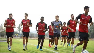 ISL final: Hyderabad FC, Kerala Blasters eye maiden title