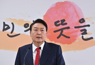 S. Korea's next leader to abandon Blue House for new office