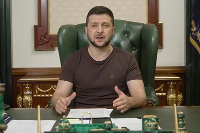 Live updates: Zelenskyy suspends parties with Russian links