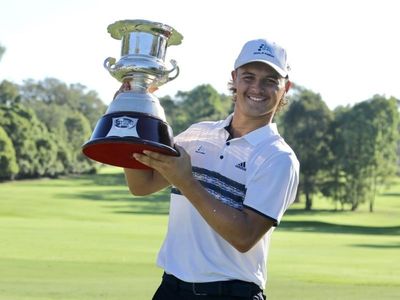 Amateur Crowe beats pros to win NSW Open