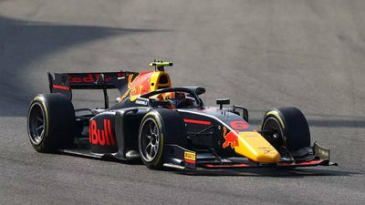 Jehan Daruvala opens F2 campaign with podium finish in Bahrain Sprint Race