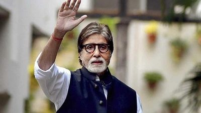 Amitabh Bachchan in Lucknow to start shooting for new project