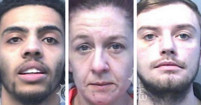 Drug dealers caught with 800 wraps of heroin and cocaine in Swansea