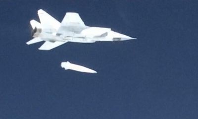 What are hypersonic missiles and why is Russia using them?