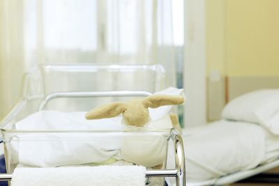 Babies trapped in Ukraine bomb shelter