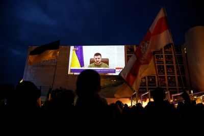 Zelenskiy asks Israel - why not send weapons to Ukraine?