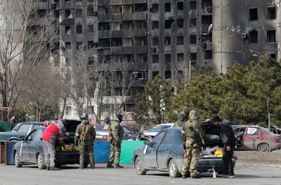 Russia and Ukraine fight for control of besieged Mariupol
