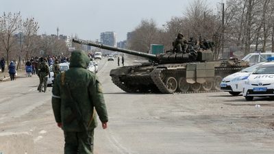 Ukraine rejects Russian calls for surrender of Mariupol, Zelenskyy hopes for peace talks in Jerusalem