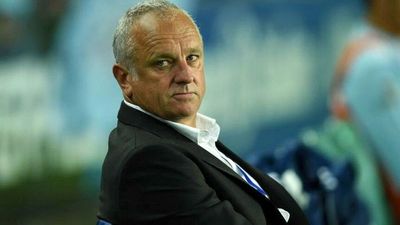 Socceroos coach Graham Arnold apologies after being caught breaching COVID rules