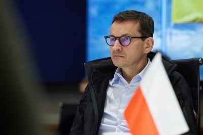 Switzerland must freeze Russian oligarchs' accounts, says Polish PM