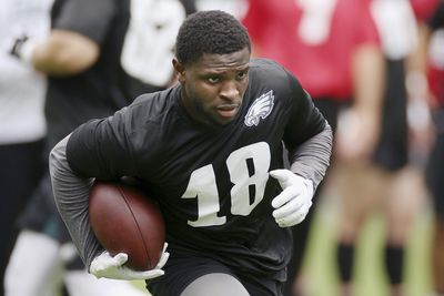 Eagles’ wide receivers Jalen Reagor, Greg Ward working out with Colin Kaepernick