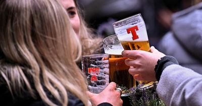 Major Scotland Covid rule change to impact people visiting pubs and restaurants today