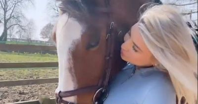 Olivia Bowen shows off pregnancy bump as she catches up with her favourite horse